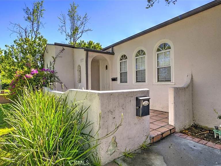 5709 Beck Ave — Photo 3