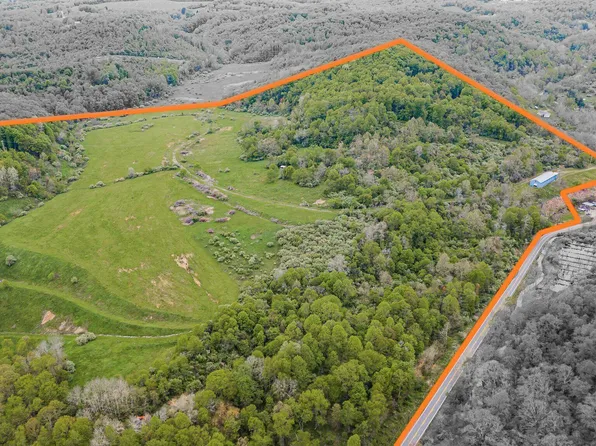 1583 E Lazzelle Union Rd, Maidsville, WV 26541