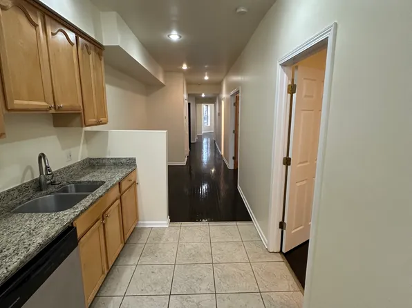 6945 S Dorchester Ave, Chicago, IL