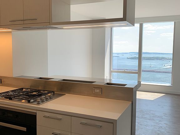 4th image of 252 South St #36M