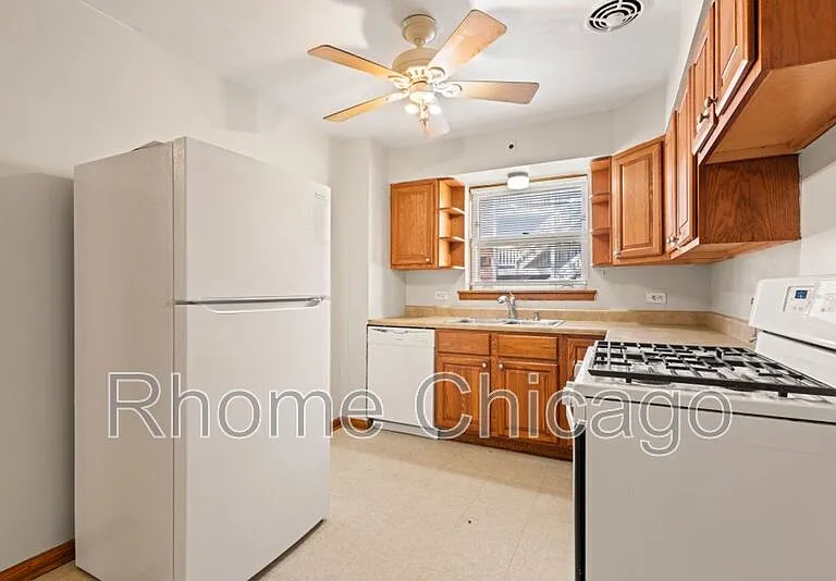 1816 Monroe St #1 — Photo 13