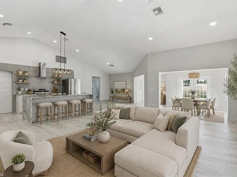 10225 Boca Cir — Photo 8