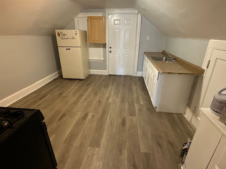 1st image of 112 Shelley St #5A