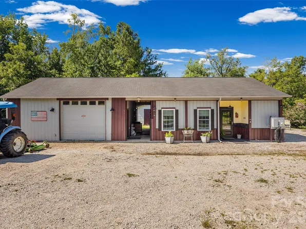 1445 Camp Dr, Lancaster, SC 29720