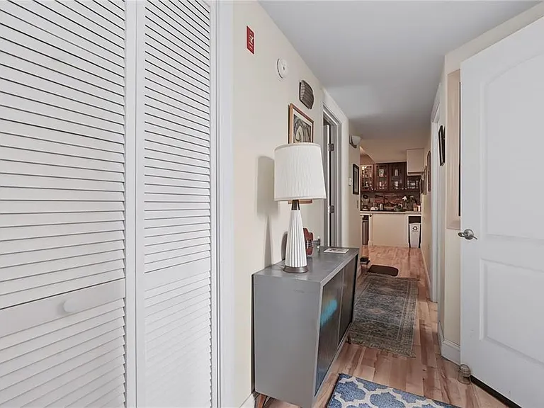 45 Oakwood Ave — Photo 46