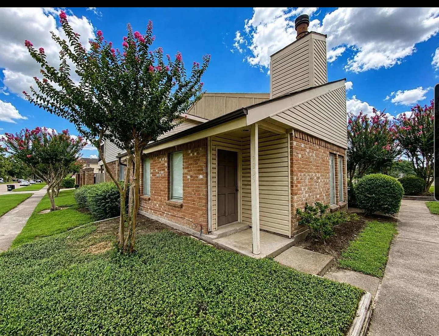 2 bed, 1455 sqft, $1,300 — Photo 1
