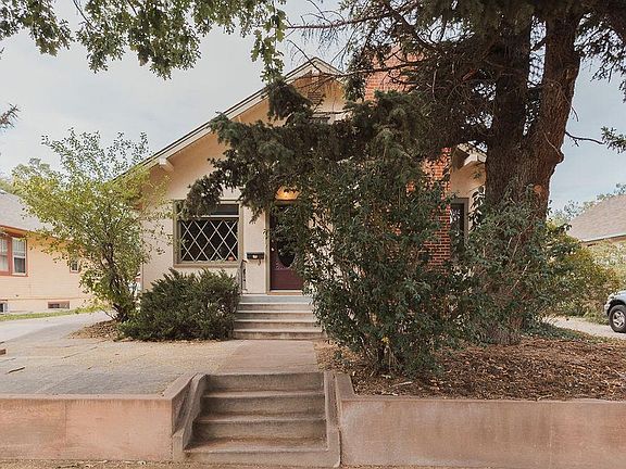 3rd image of 808 W Myrtle St