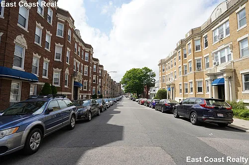 217- 221 Kelton St Photo 1