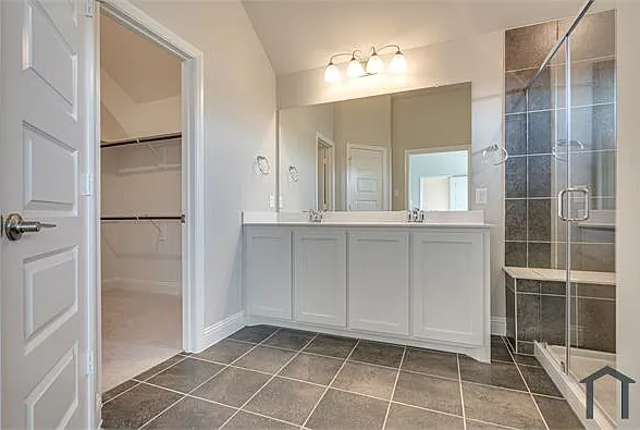 204 Rosewood Dr — Photo 34