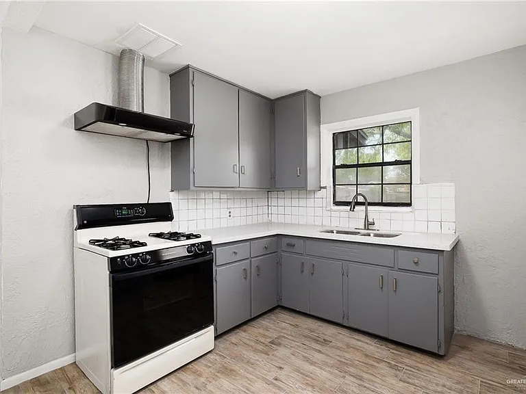 1808 N Cummings Ave — Photo 5