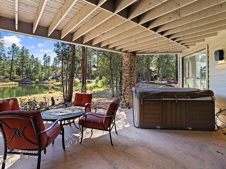 2609 E Pine Island Ln — Photo 38