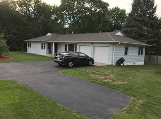 704 W Palatine Rd, Arlington Heights, IL