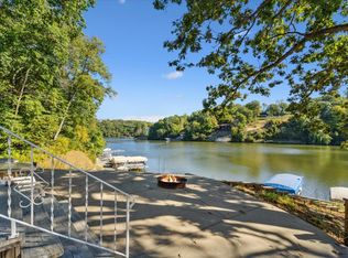 26040 224th Ave, Delhi, IA 52223