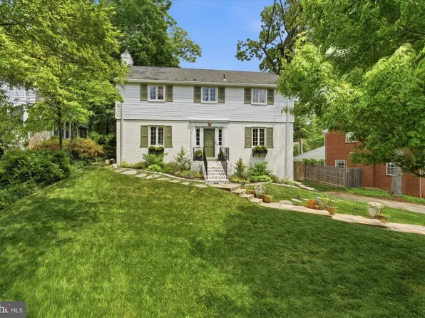 805 Chalfonte Dr, Alexandria, VA 22305
