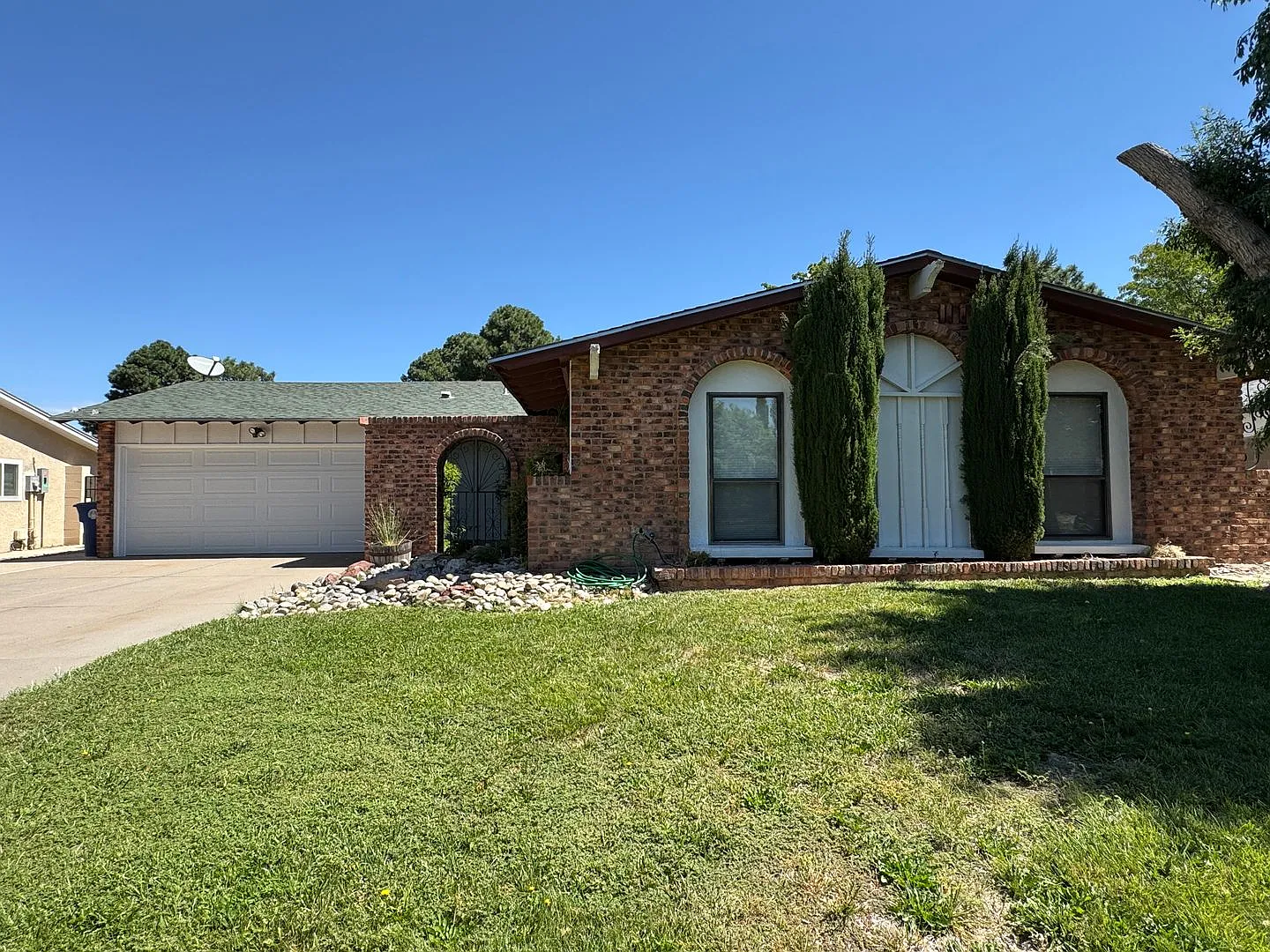 3 Bedroom, 2 Bathroom Home near Osuna & San Pedro — Photo 2