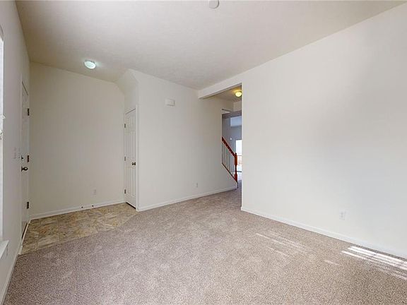 3rd image of 38771 Congressional Ln