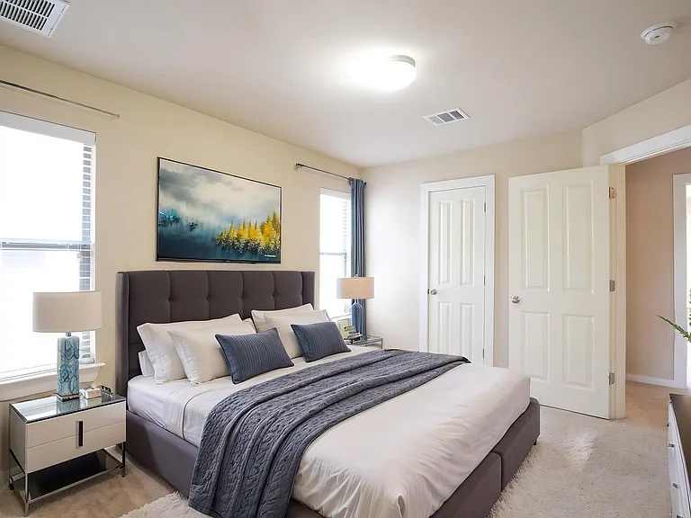 4528 Credo Ln — Photo 2