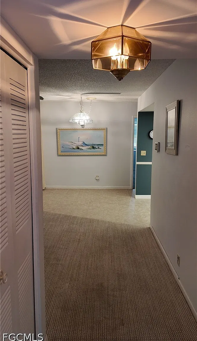 2 bed, 2.0 bath, 1000 sqft, $2,400 — Photo 3