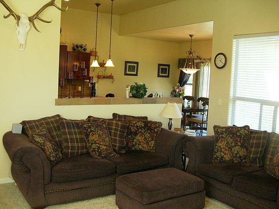 Bright and Sunny Open Floor Plan.