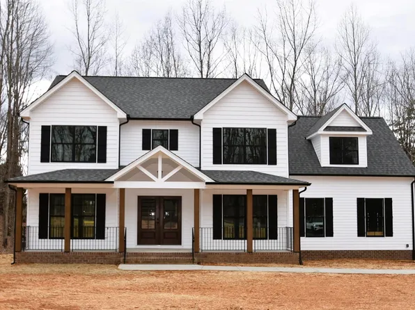 Three Chopt Rd #Tc15b, Kents Store, VA 23084