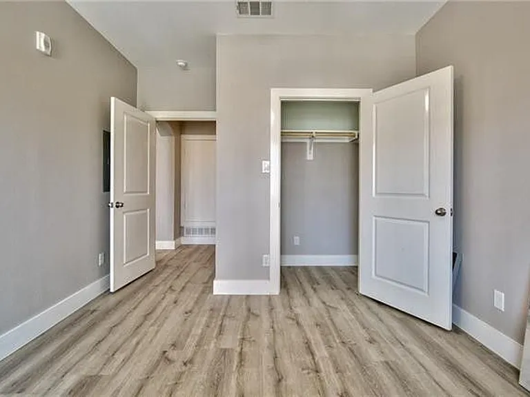 13601 Pinnacle Cir W — Photo 21
