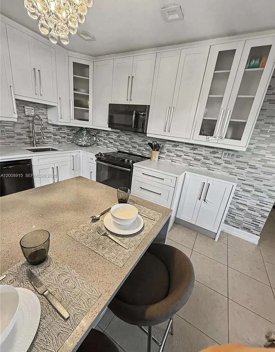 Cascade At Holly Heights — Photo 3