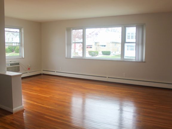 3rd image of 7803 Lake Ave APT 3