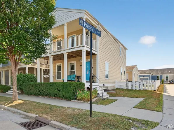 3165 Canal St, Saint Charles, MO 63301