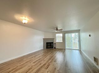 12038 31st Ave NE APT 202, Seattle, WA 98125