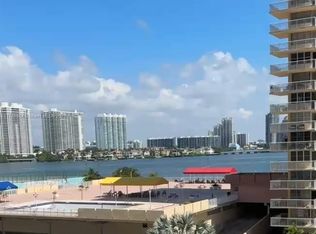 250 174th St APT 510, Sunny Isles Beach, FL 33160