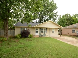 105 N Park St, Cabot, AR 72023