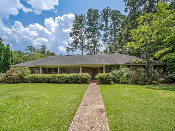 1101 Vestavia Cir, Northport, AL 35473
