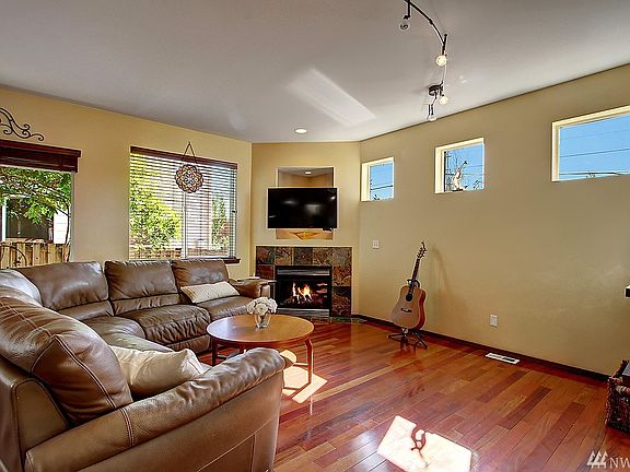 4th image of 4108 150th St SE