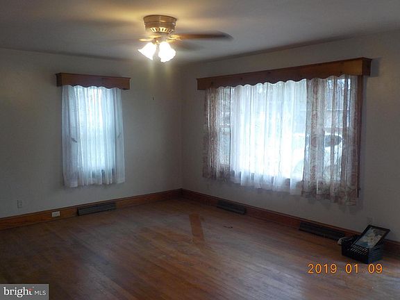 2nd image of 110 Richardson Dr
