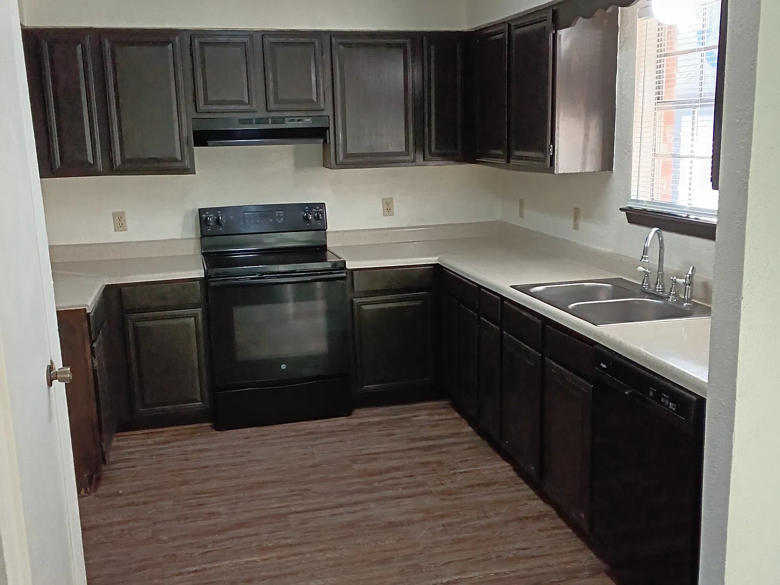 3 bed, 1700 sqft, $1,750 — Photo 4