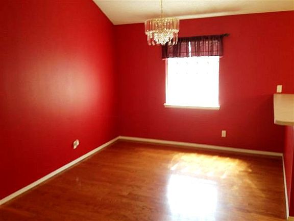 5th image of 4541 Southern Oak Ln