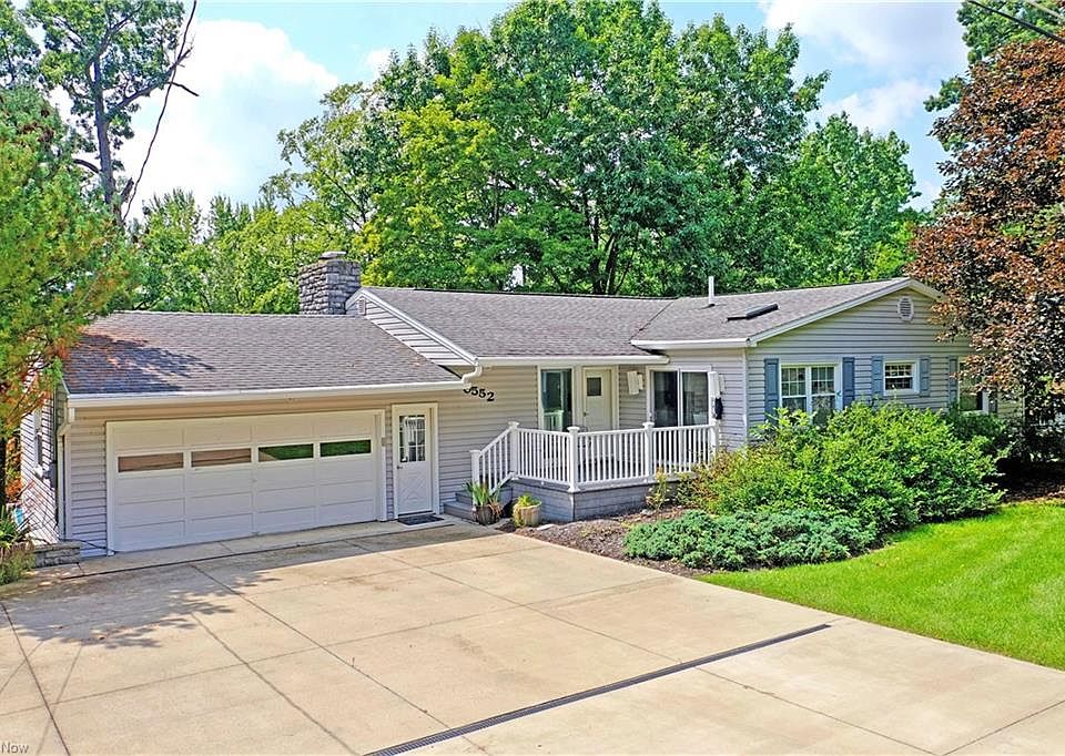 1st image of 10552 Country Club Ln