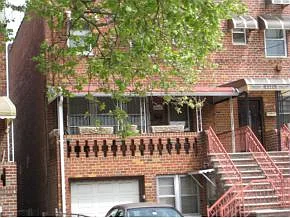 2569 E 29th St photo 1
