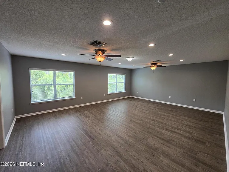 180 Thornloe Dr — Photo 21