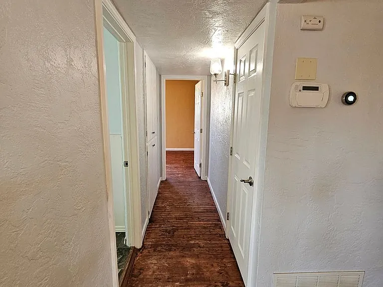 1509 Cuba Ave — Photo 14