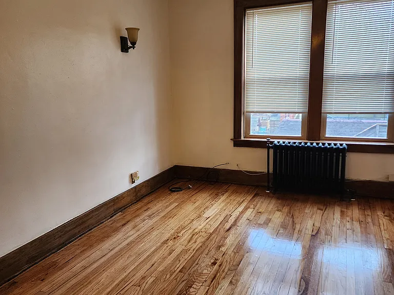 1615 W Canfield St #207 — Photo 6