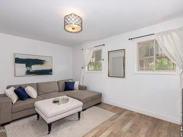 8490 E Chaparral Rd — Photo 16