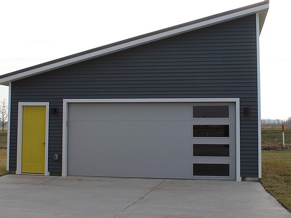 Oversized detached garage