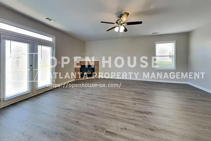 160 Oakland Way — Photo 4