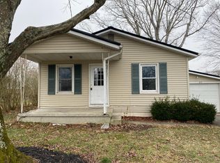 413 N Washington St, Versailles, IN 47042