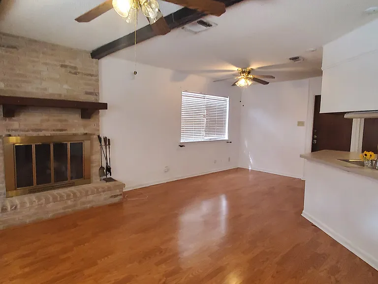 14219 Brook Hollow Blvd — Photo 13