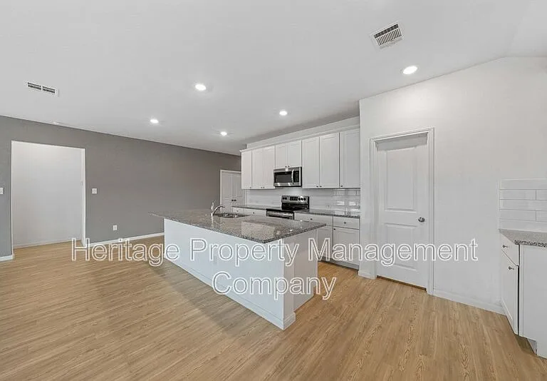2700 Coral Valley — Photo 7