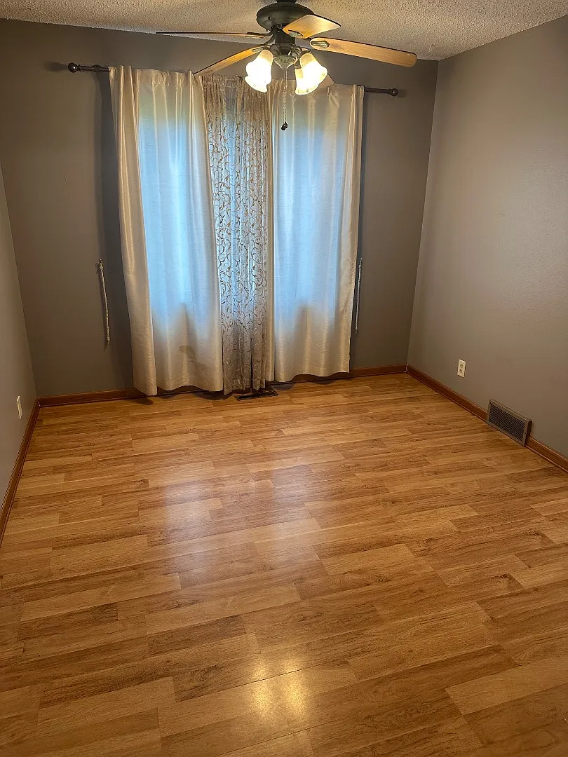 2307 Prairie View East - 2309 — Photo 3
