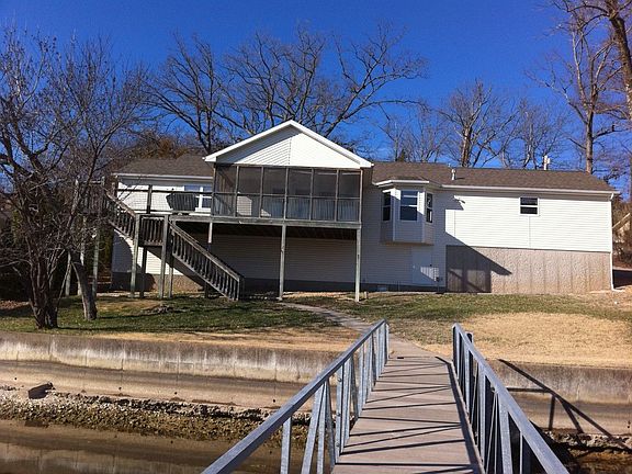 5th image of 136 Circle Dr