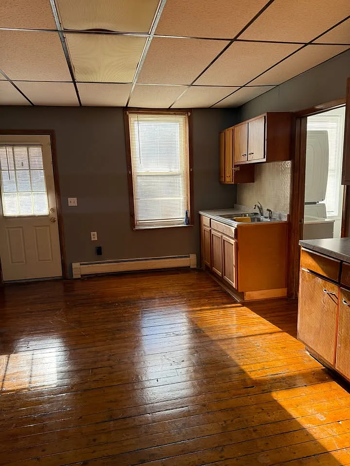 2 bed, 780 sqft, $1,250 — Photo 2